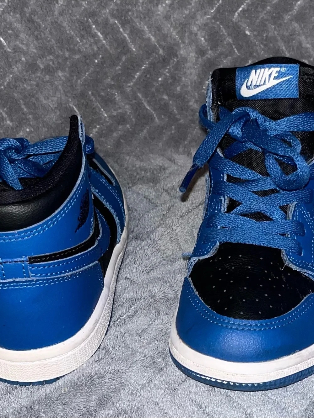 Nike Air Jordan Retro High OG “Dark Marina Blue”